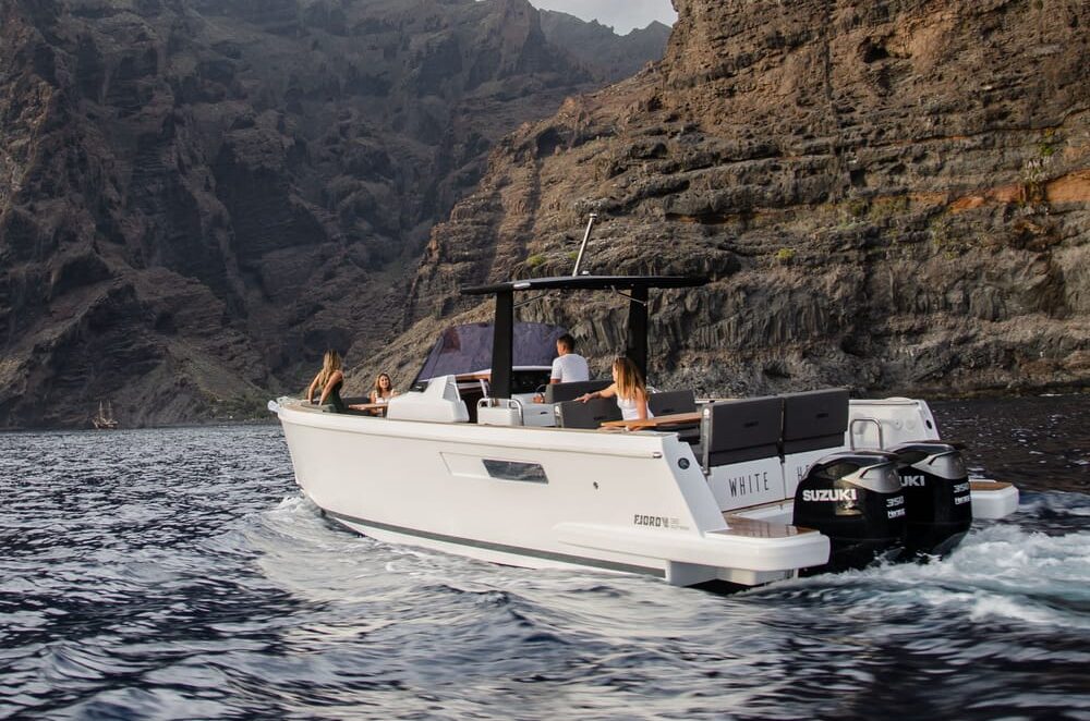 barco-whiteheaven-tenerife-9